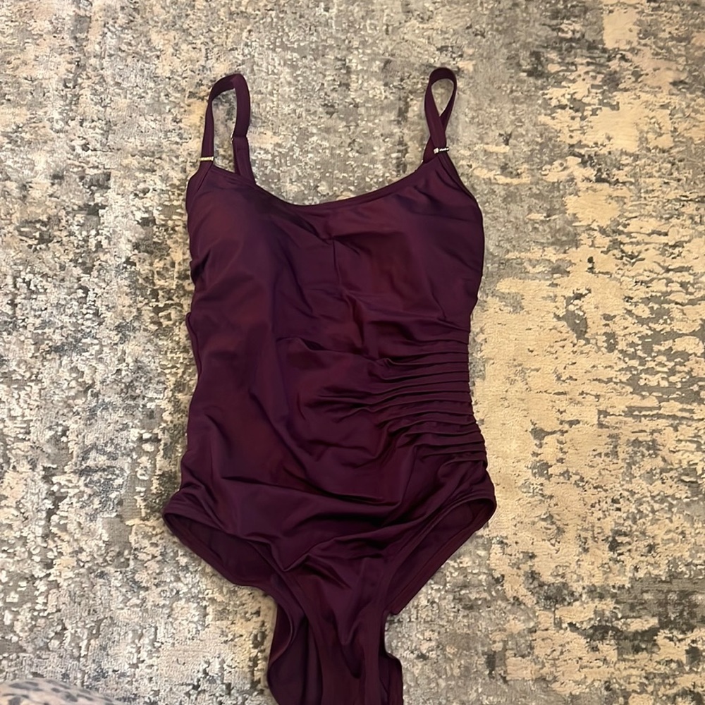 Calvin Klein one piece bathing suit hardly worn size 6